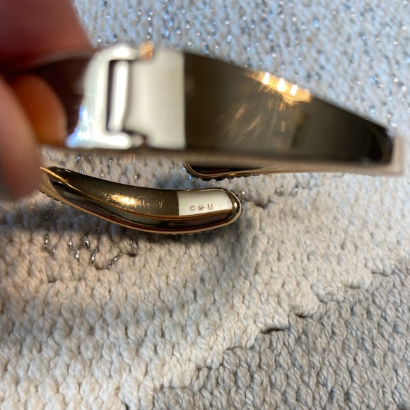 SOLD!!!Swarovski ombre bracelet - Picture 15 of 15